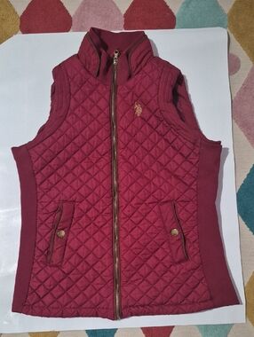 U.S. Polo Assn. Women's Side Knit Quilted Vest.